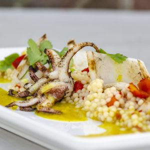 Gegrilde inktvis met couscous